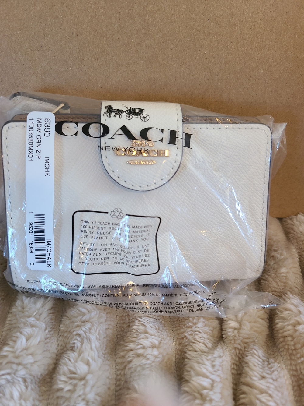 COACH Medium Corner Zip Wallet